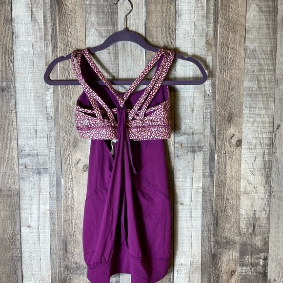 Lululemon nouveau limits pink tank bra - Picture 5 of 11